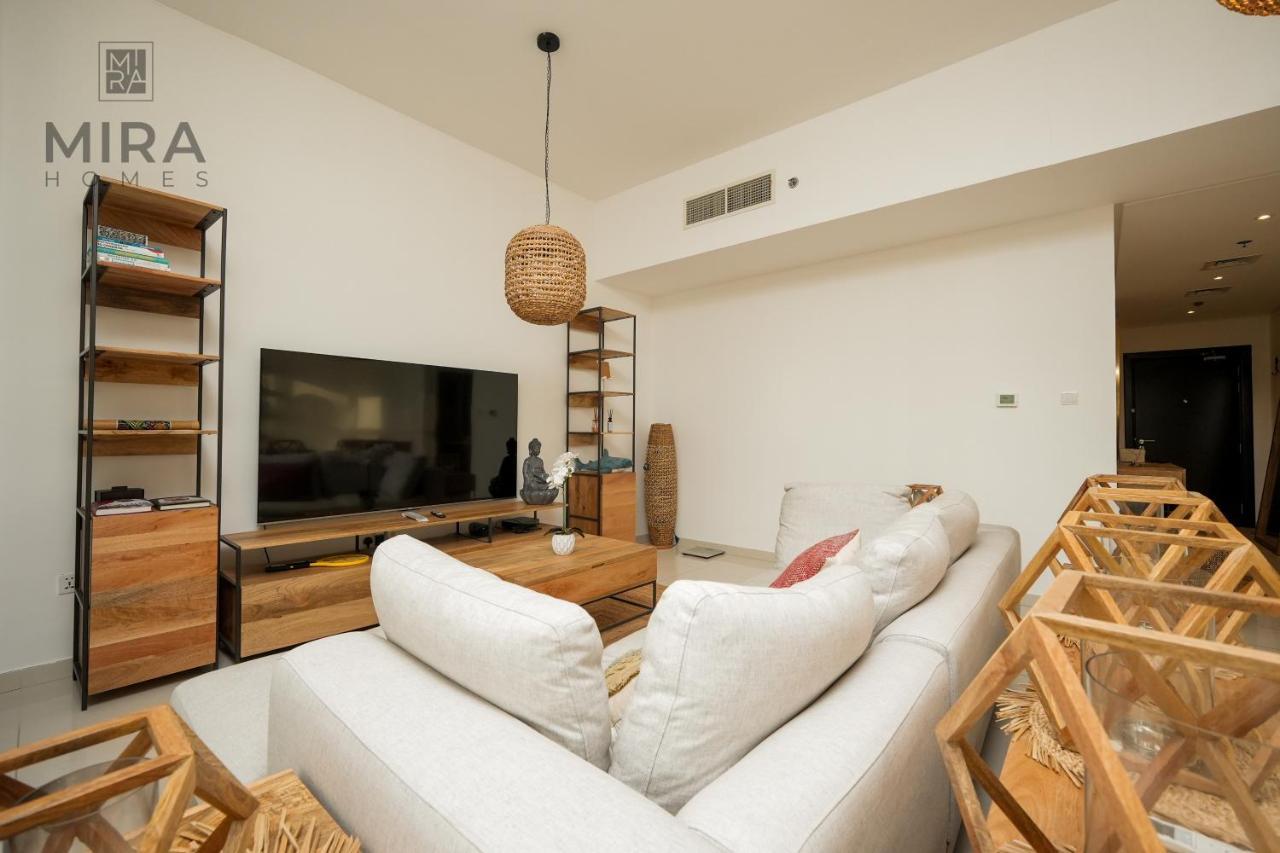 Mira Homes - Cozy 2 Bedroom Townhouse In Damac Hills Apartment Dubai
